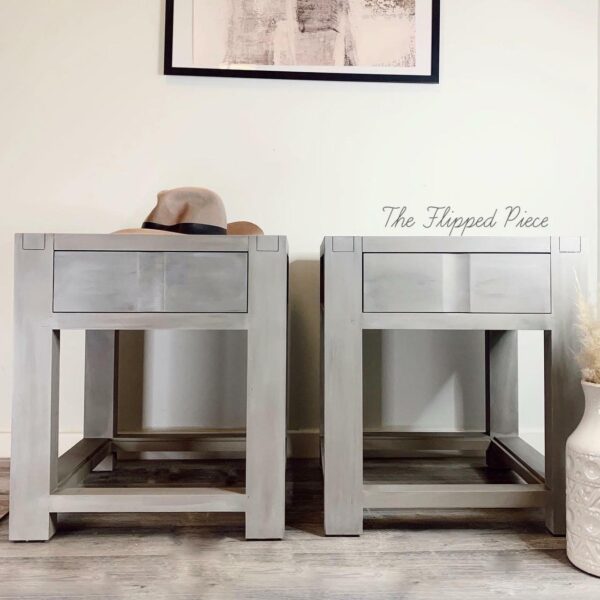 French Linen Chalk Mineral Paint - Image 4